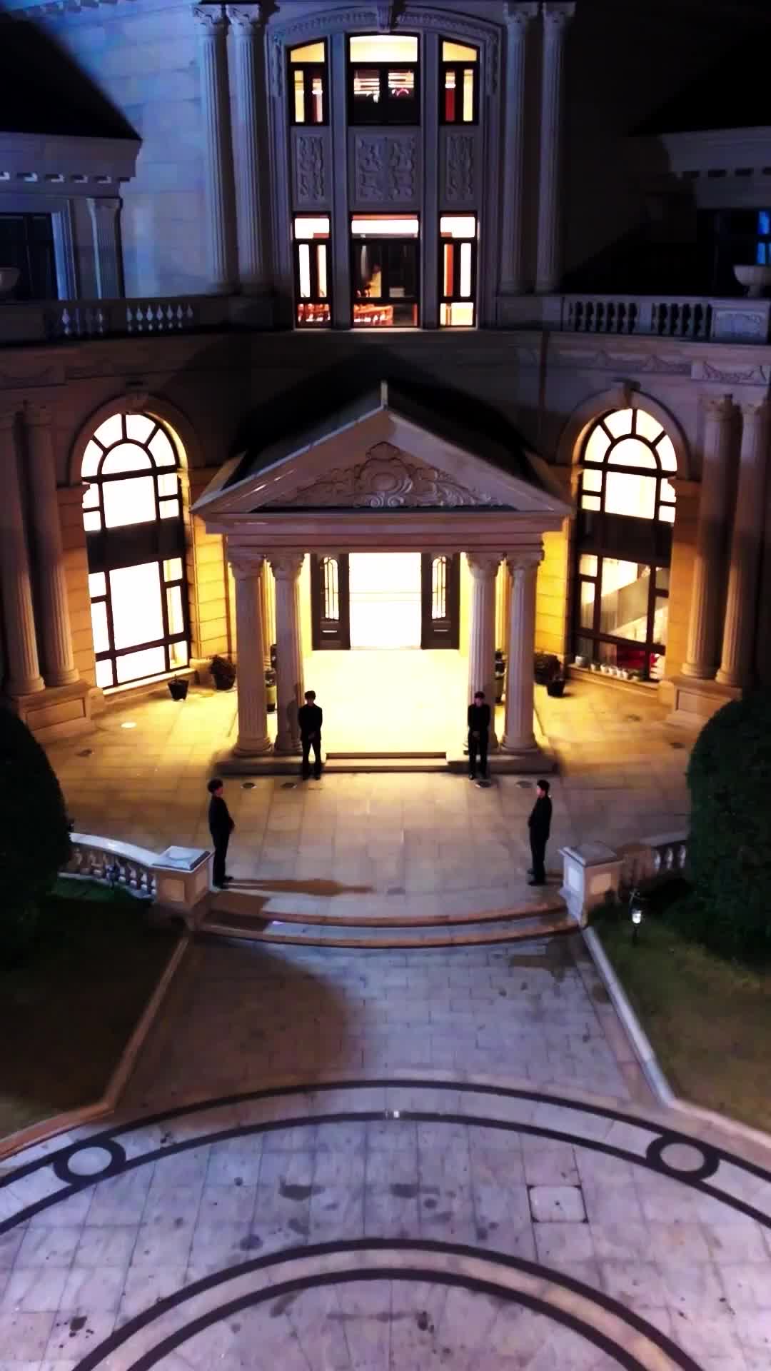 Episode 14 - The Deadliest Man Became Her Bodyguard